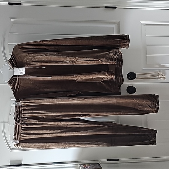 Velour jogging set - Picture 3 of 5